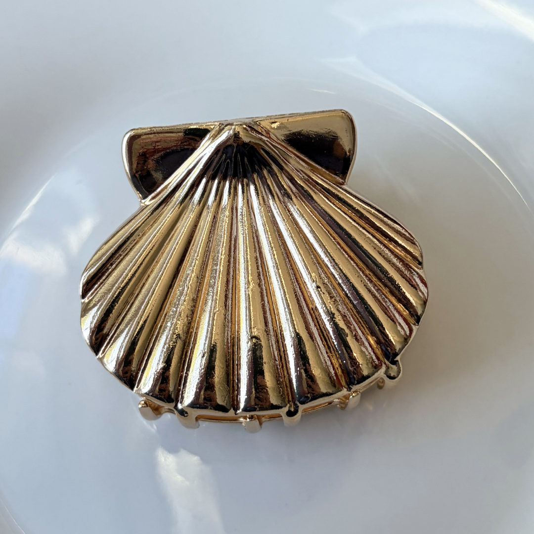Coastal Gold Shell Claw Clip