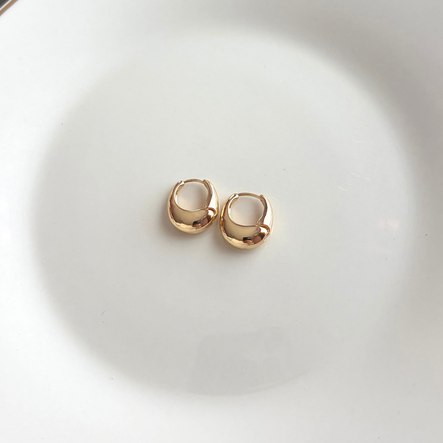After Glow Gold Hoop Earrings