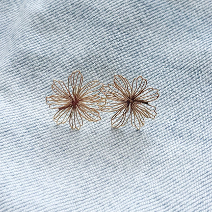 Golden Seaside Flower Stud Earrings