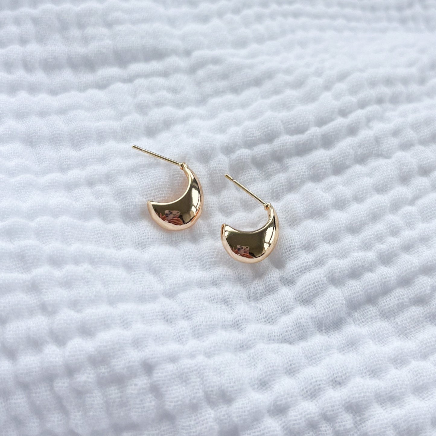 Manhattan Chunky Gold Moon Hoop Earrings