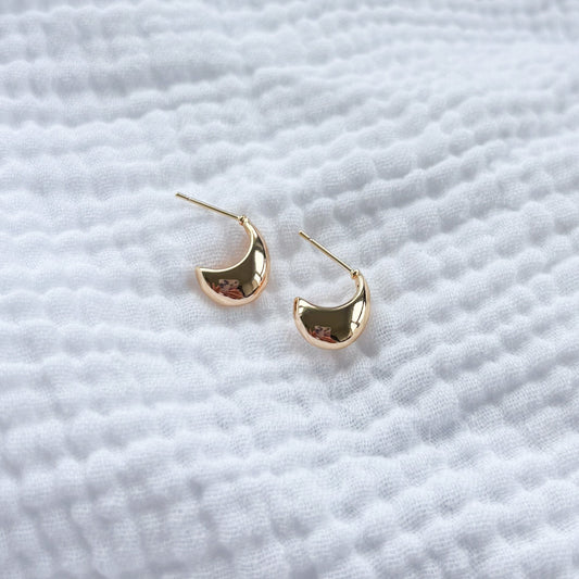 Manhattan Chunky Gold Moon Hoop Earrings