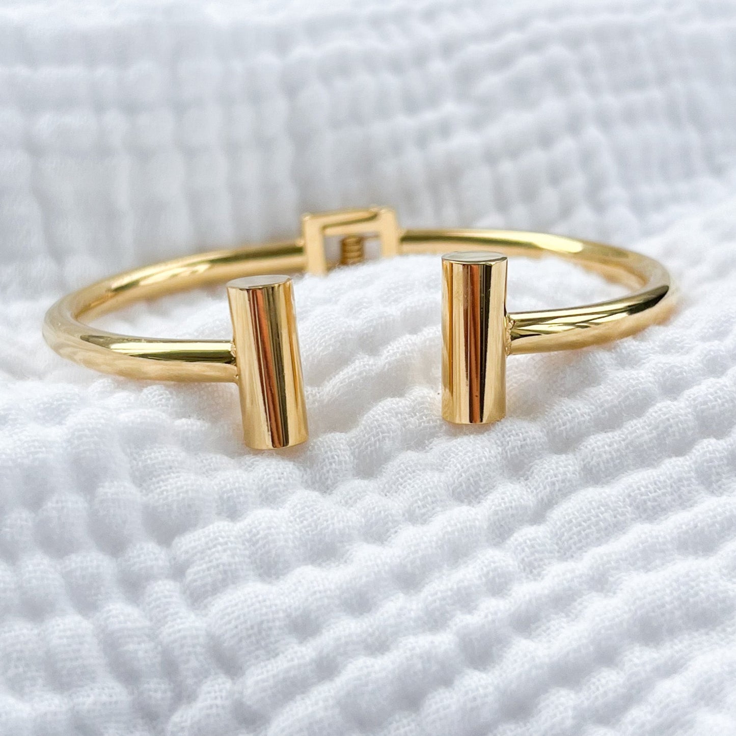 New York Golden Cuff Bracelet