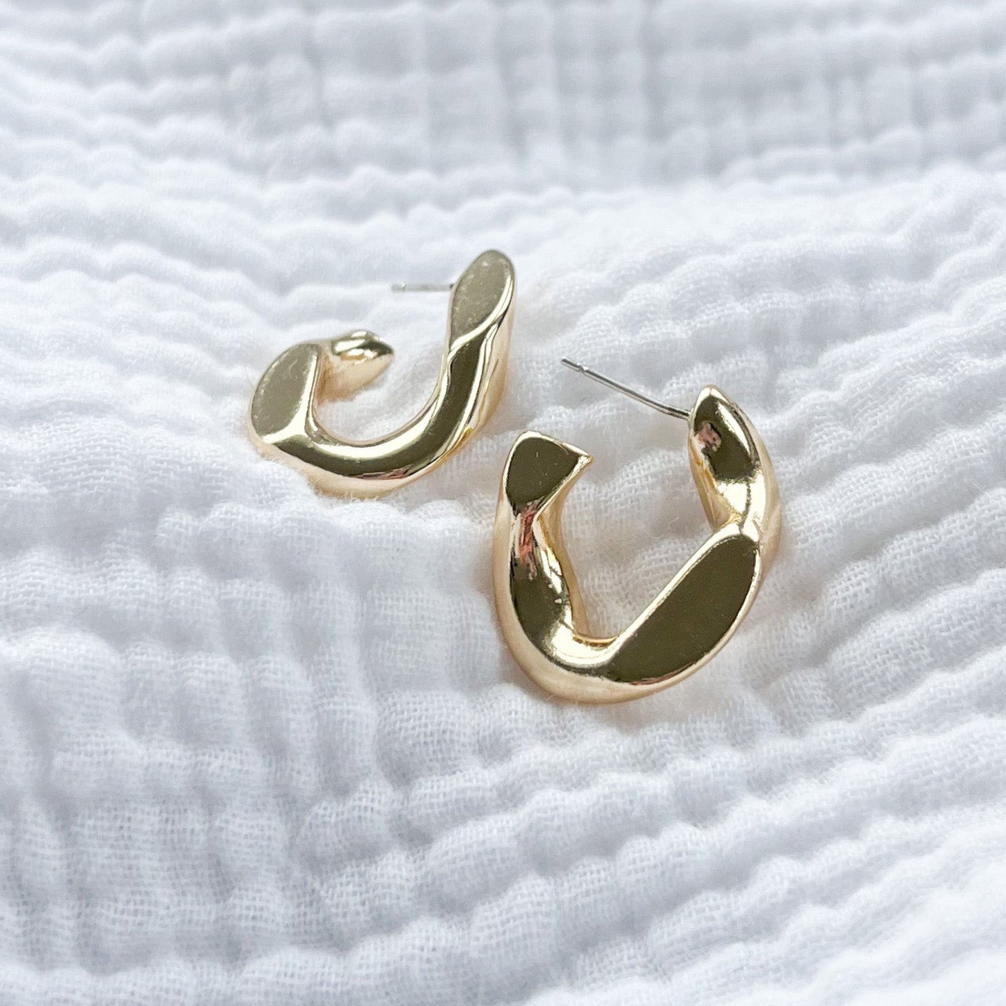 Carolina Chunky Gold Hoop Earrings