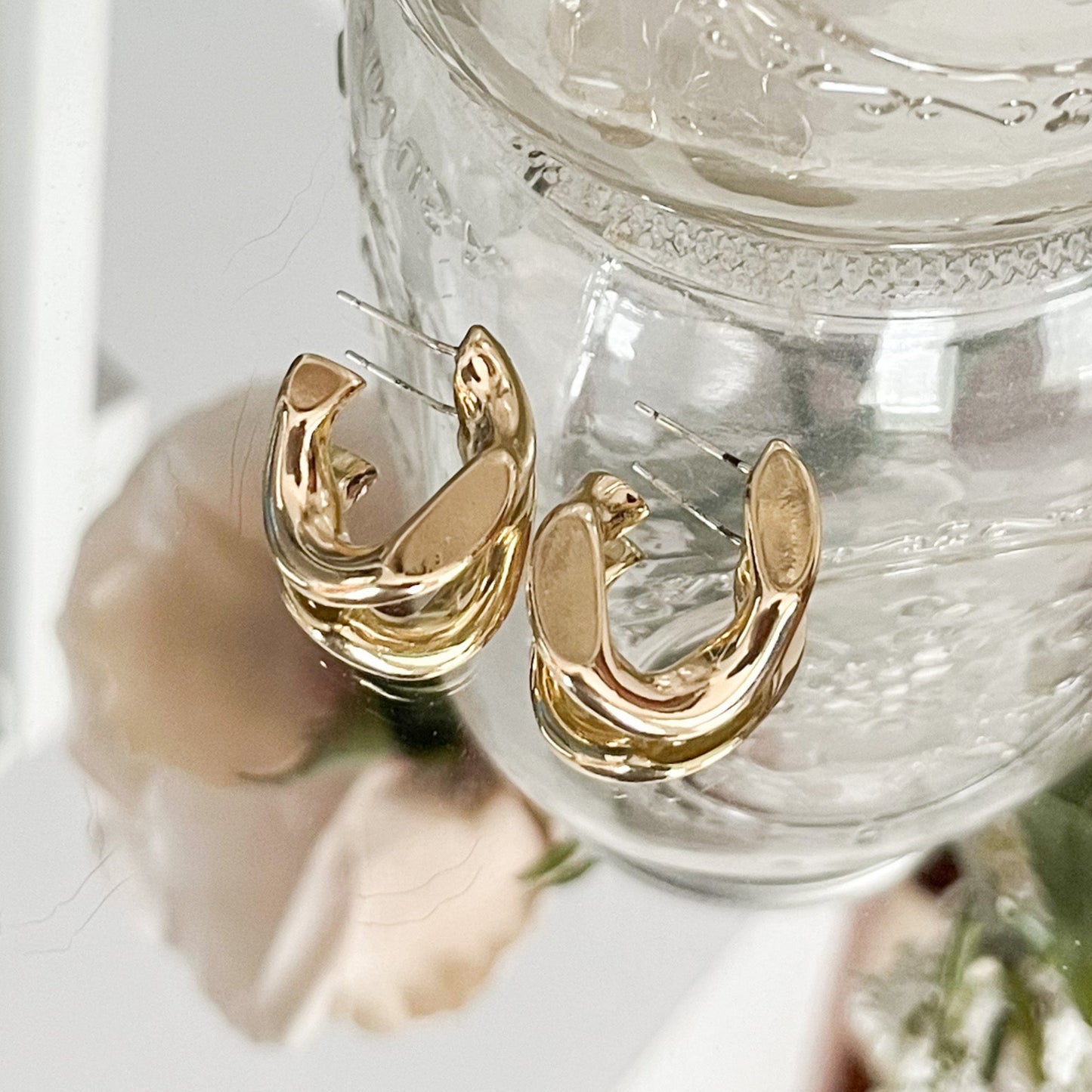 Carolina Chunky Gold Hoop Earrings