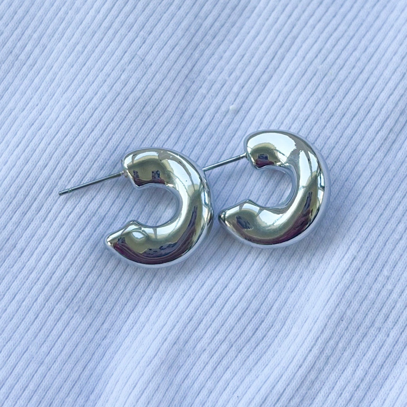 Scotland Small Silver Chunky Hoop Earrings