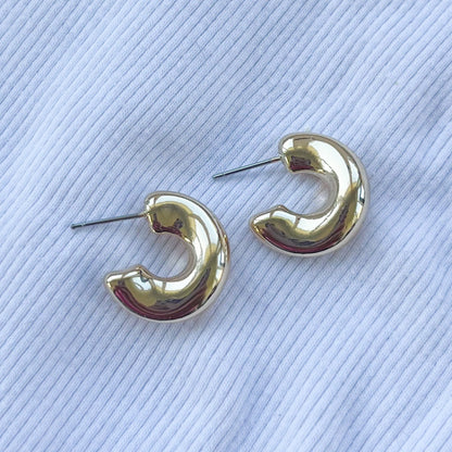 Scotland Small Chunky Gold Hoop Earrings