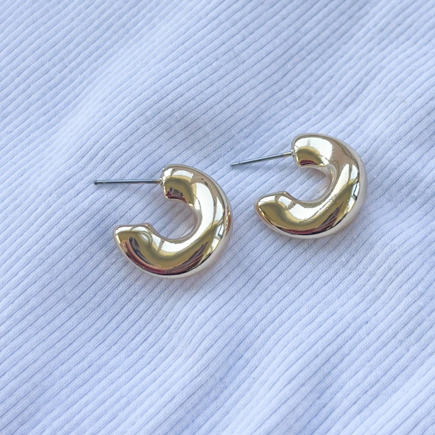 Scotland Small Chunky Gold Hoop Earrings