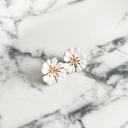 Sunkissed White Flower Stud Earrings